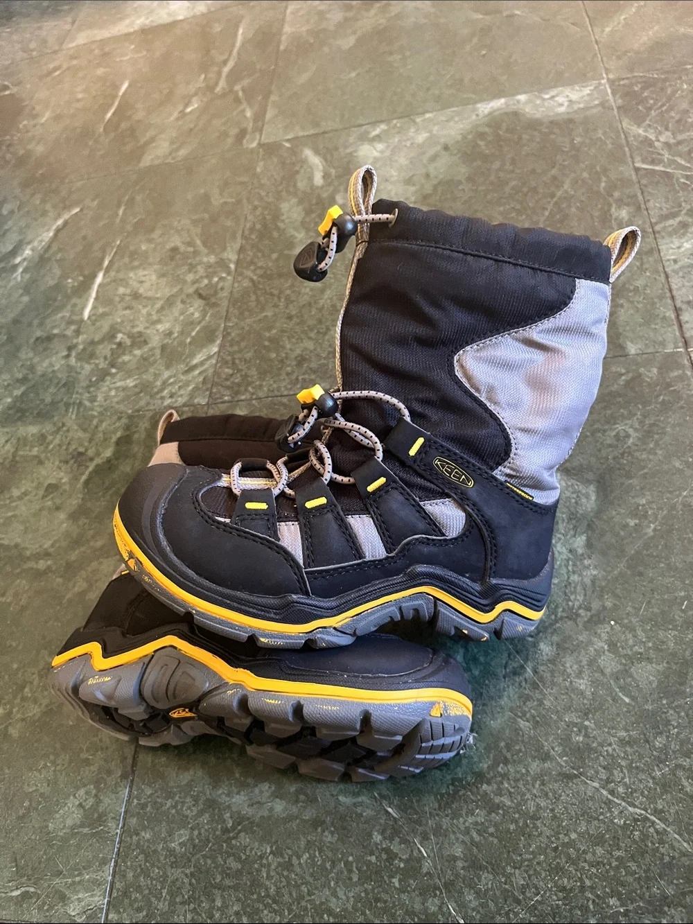 Keen insulated kids